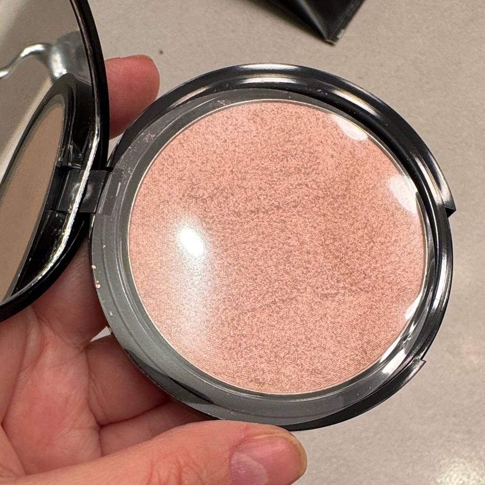 Aesthetica Starlite Highlighter - Holographic Shine